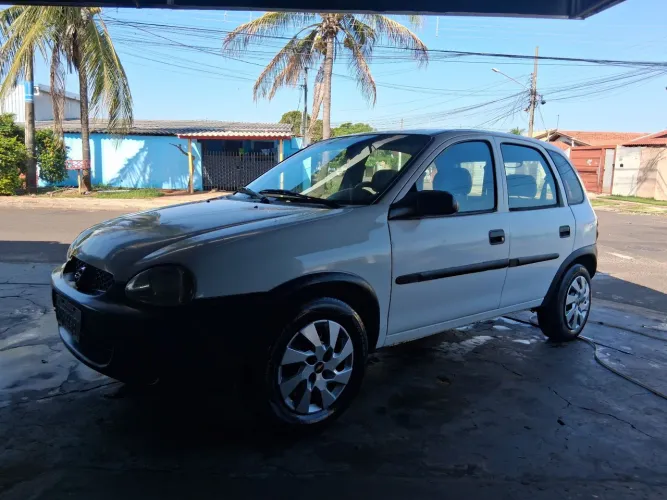Chevrolet Corsa Wind 1.0 Mpf/milleniumi/ EFI 4P (álcool) 2002
