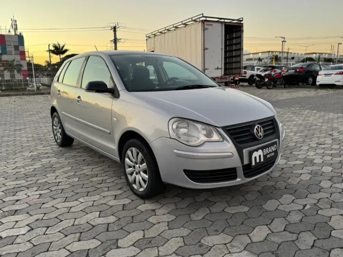 Volkswagen Polo 1.6 MI Flex 8V 4P 2009