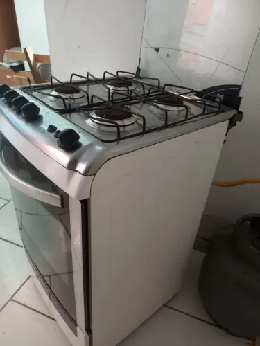Vende-se fogão usado