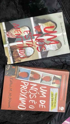 Vende-se livros usados