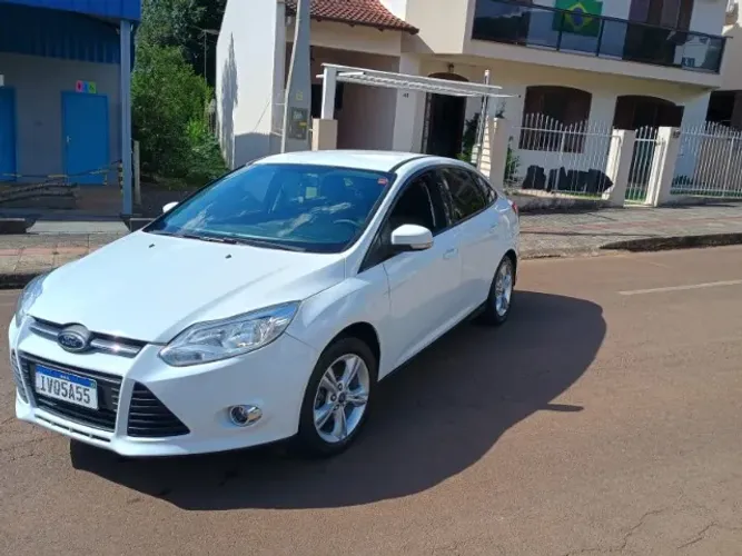 Ford Focus Sedan 1.6/1.6 Flex 8v/16v 4P Mec. 2014