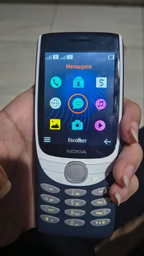 Nokia 8210 4G