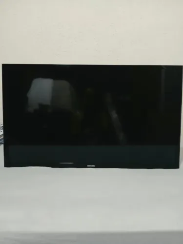 Vendo Smart TV Samsung de 32 polegadas, modelo UN32J4300AG.