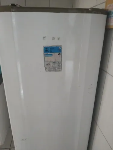 Geladeira semi nova