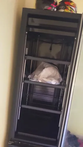 Vendo freezer, nunca usei, comprei pra abrir uma distribuidora, e nunca abri
