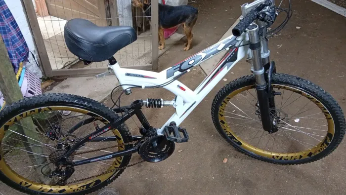 Bicicleta aro 26 freio disco