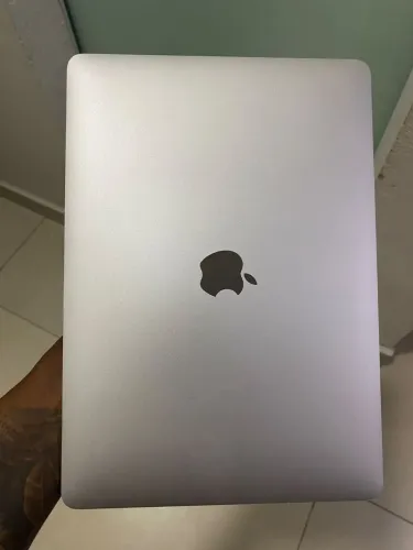 MacBook Air (M1) com chip Apple M1, 8 GB