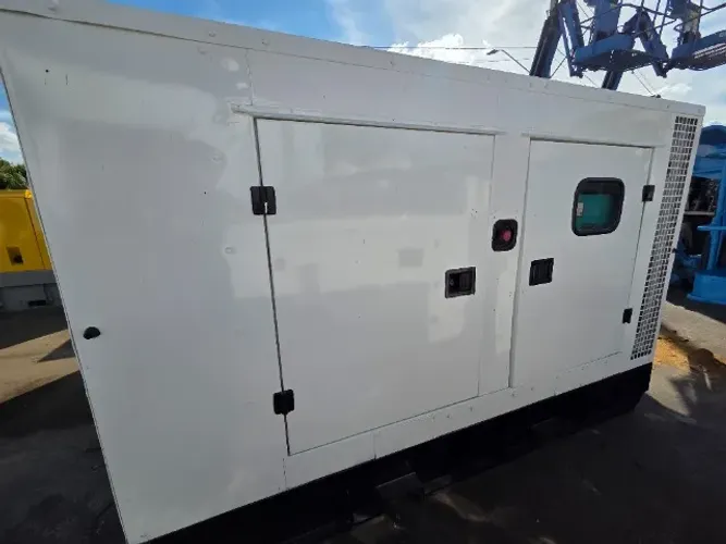 GRUPO GERADOR DE ENERGIA 55 60 63KVA CUMMINS MOTOR CUMMINS 4BT ALTERNADOR STAMFORD ANO 11