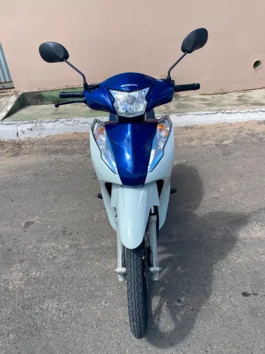 Biz única dona apenas 7.000 km
