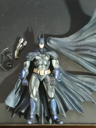 Batman Arkaham - Play arts Kai