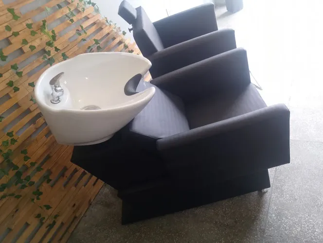 Lindo kit para seu espaço de beleza sair de um local simples para um local de luxo!