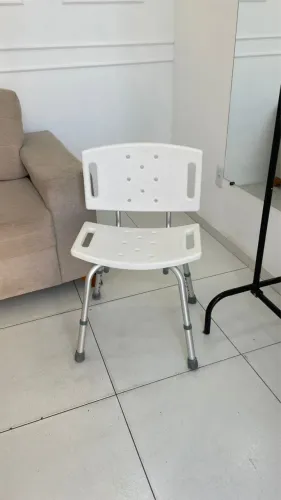 Cadeira para banho com ajuste de altura 