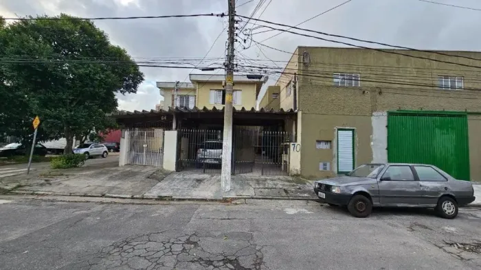 Casa à venda na Vila Jaguara, São Paulo: 3 dormitórios, cozinha moderna e 2 vagas de garag