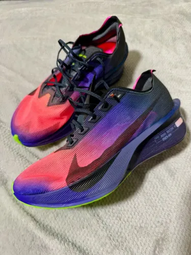 Nike Vaporfly 4 Glam - Novo