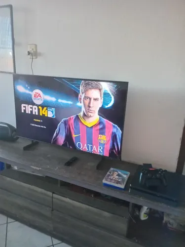 Ps4 slim semi novo! NAO ACEITO TROCA
