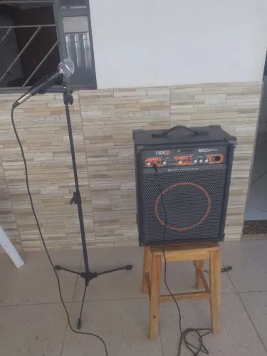 Kit completo de som,caixa de som, microfone e pedestal