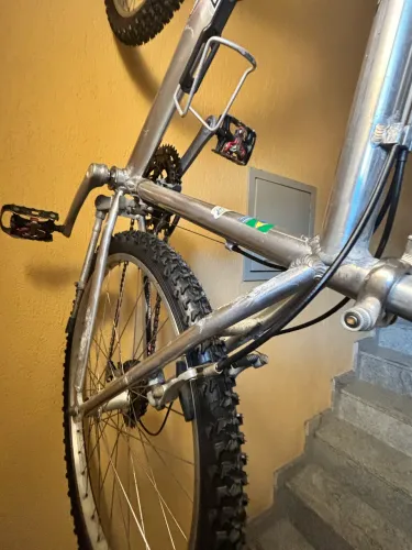 Caloi Supra 21v Alumínio mountain bike estado de NOVA 