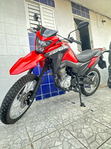 HONDA BROS 160 ABS 2025 - ÚNICO DONO | 7.500 KM | VERMELHA