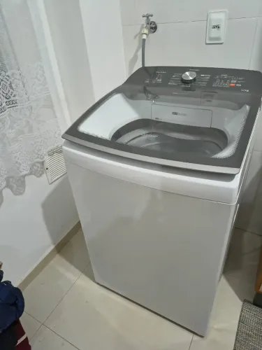 Máquina de Lavar Roupas BRASTEMP - 12 kg - Água Quente