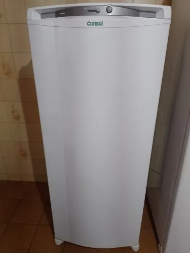 Freezer Consul CVU26EBANA 260 litros vertica 127vl