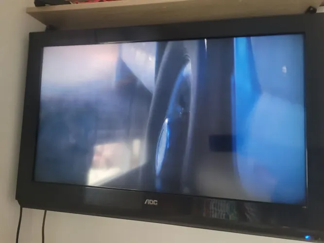 TV AOC 32