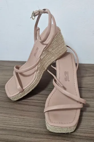 Sandália Santa Lolla n °37