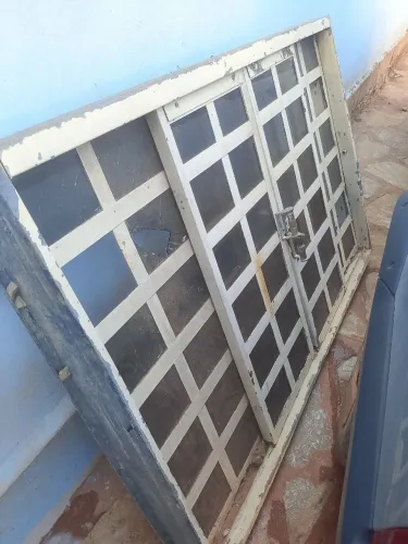 Vendo janela em ótimo estado