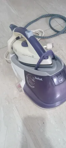 Ferro a vapor com caldeira tefal.220v