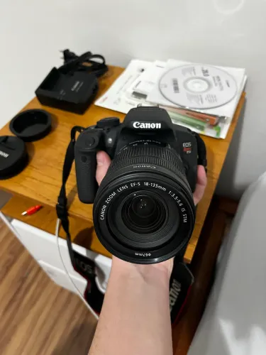 Canon T5i + lente 18-135mm