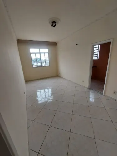 Imóvel para aluguel possui 66 metros quadrados com 3 quartos em Tauá - Rio de Janeiro - RJ