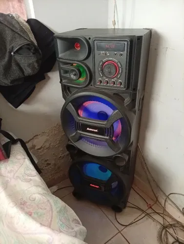 Caixa Amvox 1500w vendo troco