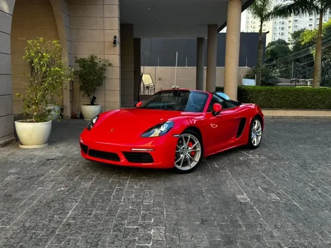 Porsche 718 Boxster 2.0 300cv 2024