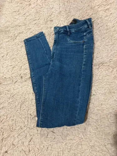 calça jeans skiny