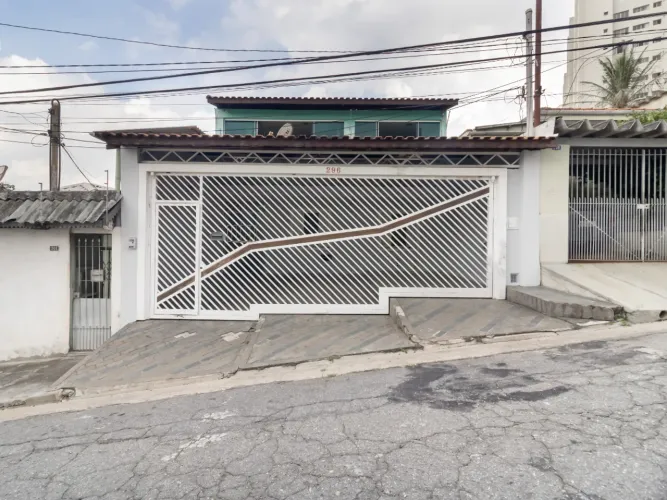 Casa para venda em Parque Maria Domitila com 5 quartos, sendo 2 suítes, 310m²