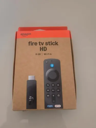 Amazon Fire TV Stick HD (modelo mais recente), Controle Remoto por Voz com Alexa