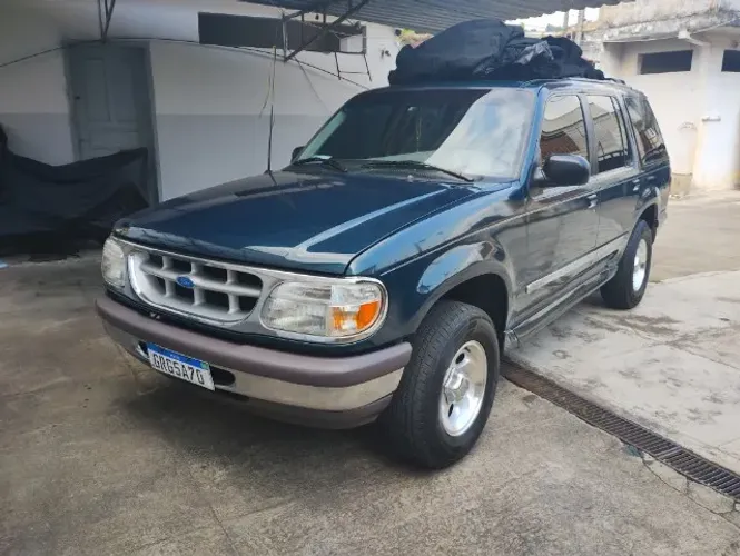 Ford Explorer XLT 4X2 4.0 V6 1997