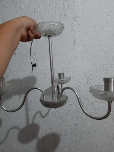 Lustre antigo com 3 braços