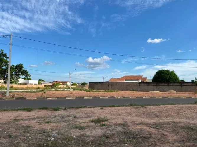 Alugo terreno no Cidade Satélite 