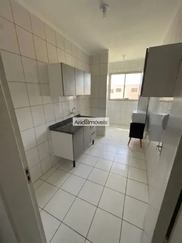 Apartamento com 3 dormitórios para alugar, 70 m² por R$ 1.512,00/mês - Jardins Rio Preto -