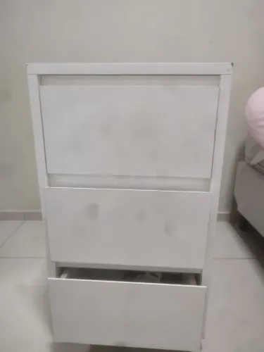 Mesa de Cabeceira/Gaveteiro 
