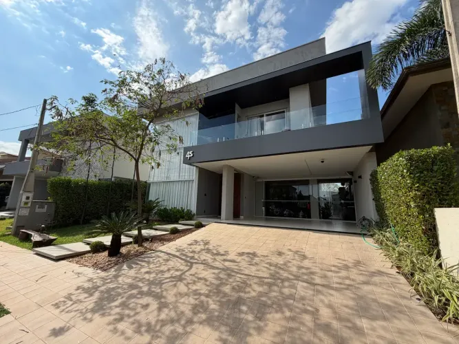 Vende-se ou Aluga-se Casa no Damha VI