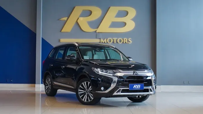 Mitsubishi Outlander HPE-S 2.2 Diesel 4X4 Aut. 2021