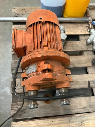 Bomba de Vácuo Industrial OMEL BVM/11-120/20