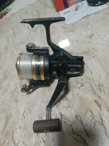 Molinete Daiwa BG 20 Japonês