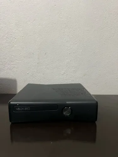 Vendo console Xbox 360 desbloqueado só ele 