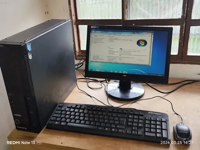 COMPUTADOR CORE I3 COM TELA DE 17"