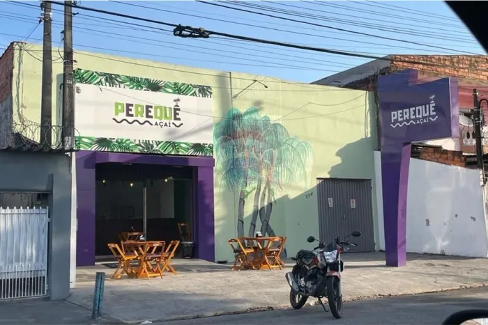 Casa Comercial / Residencial à Venda com 250m² de área total no Parque Vitória Régia, Soro