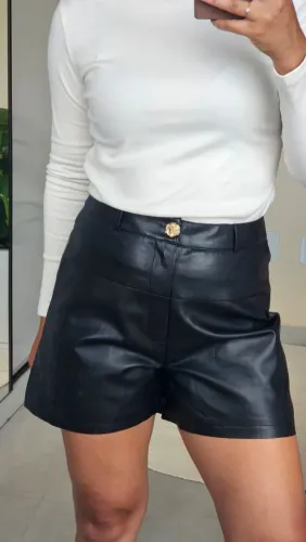 Short couro Feminino