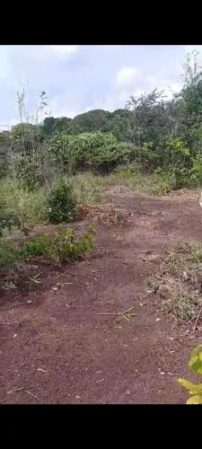 Vendo terreno no Village próximo a praia , de invasão já ganho nós preços