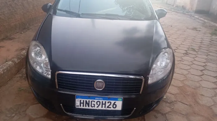 Fiat Linea LX 1.9/ 1.8 Flex 16V Dualogic 4P 2011